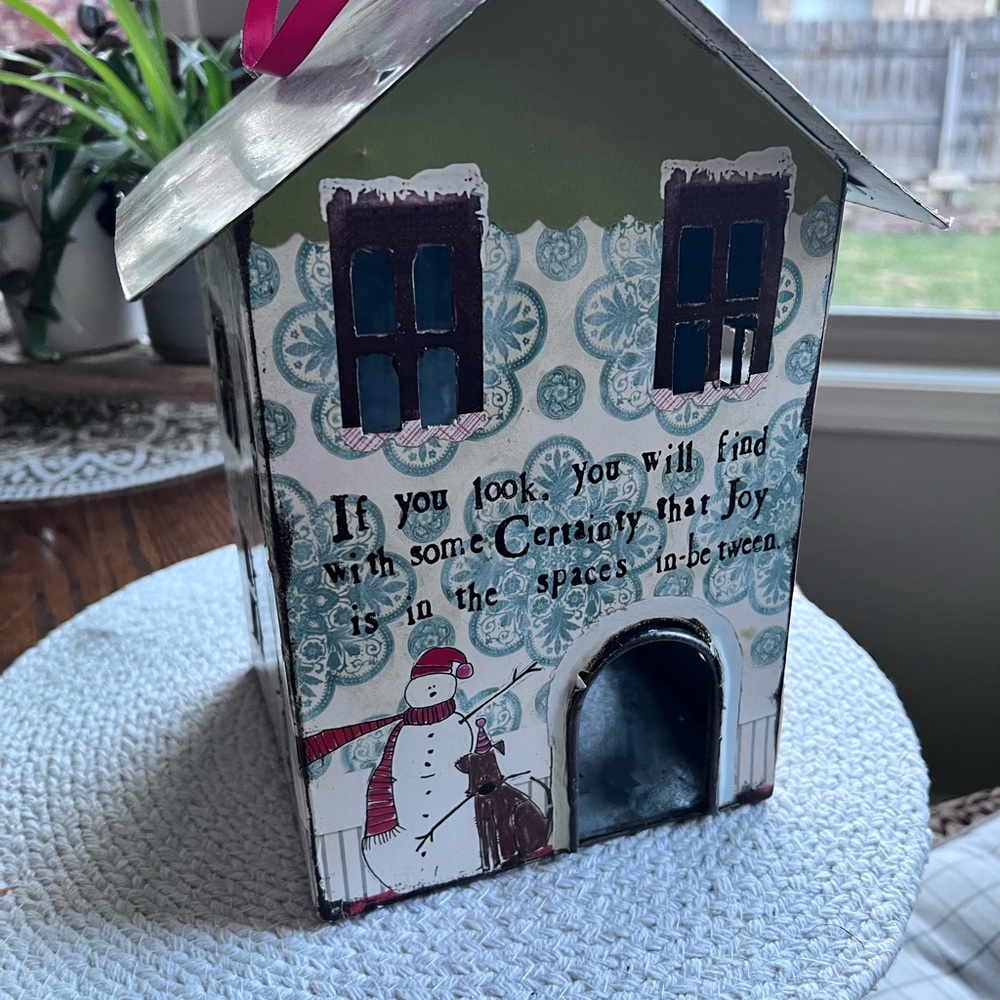 Curly girl design metal holiday house